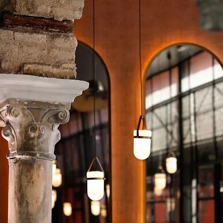 Seises Sevilla, A Tribute Portfolio